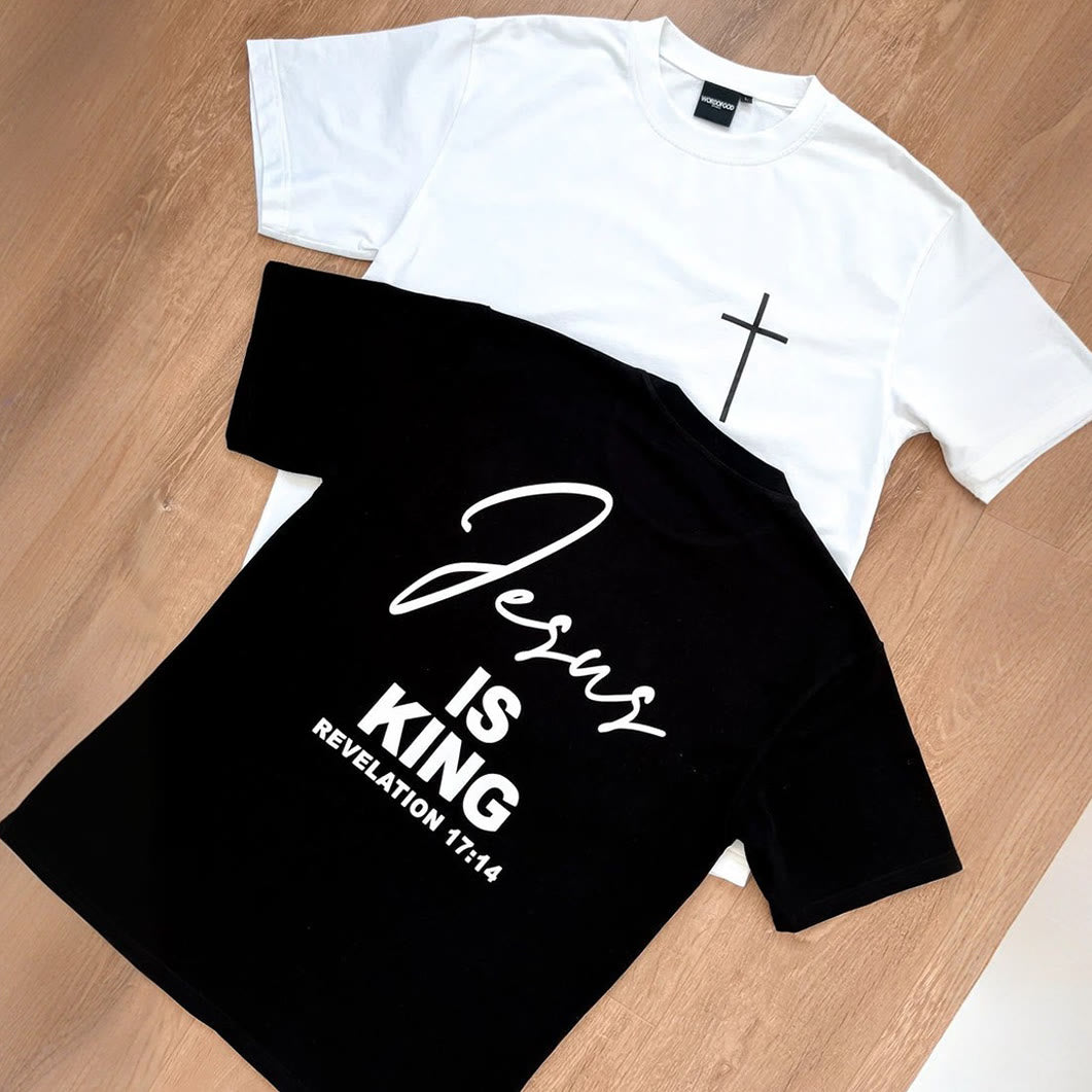 Christianartworkshop "Jesus IS KING" T-shirt