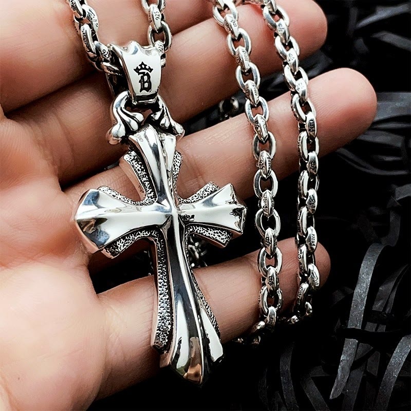 Christianartworkshop 925 Sterling Silver Modern & Minimalist Crucifix Necklace: Simple Design for the Devout