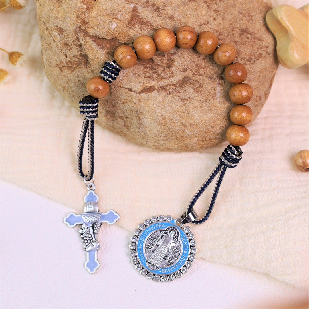 Jesus Hominum Salvator: Olive Wood One Decade Rosary
