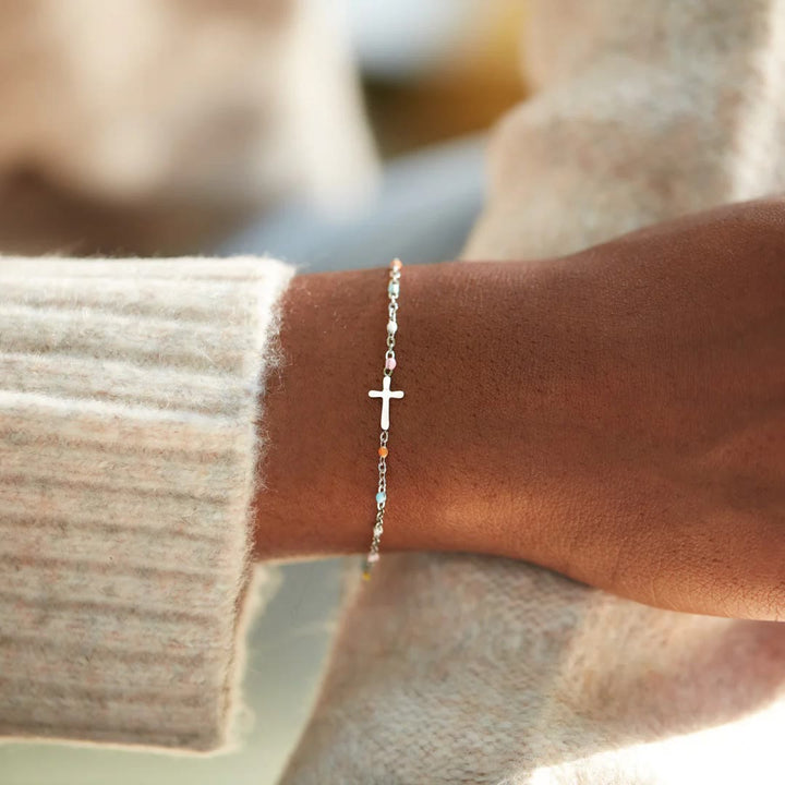 Christianartworkshop FAITH AS YOUR ARMOR: Delicate Minimalist Cross Bracelet
