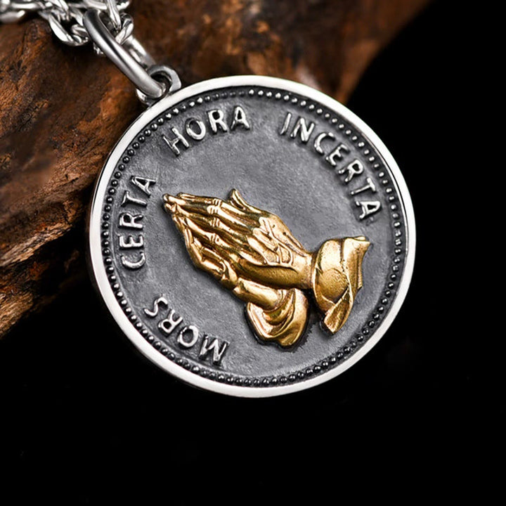 Christianartworkshop Praying Hands Retro Coin Solid Pendant Necklace