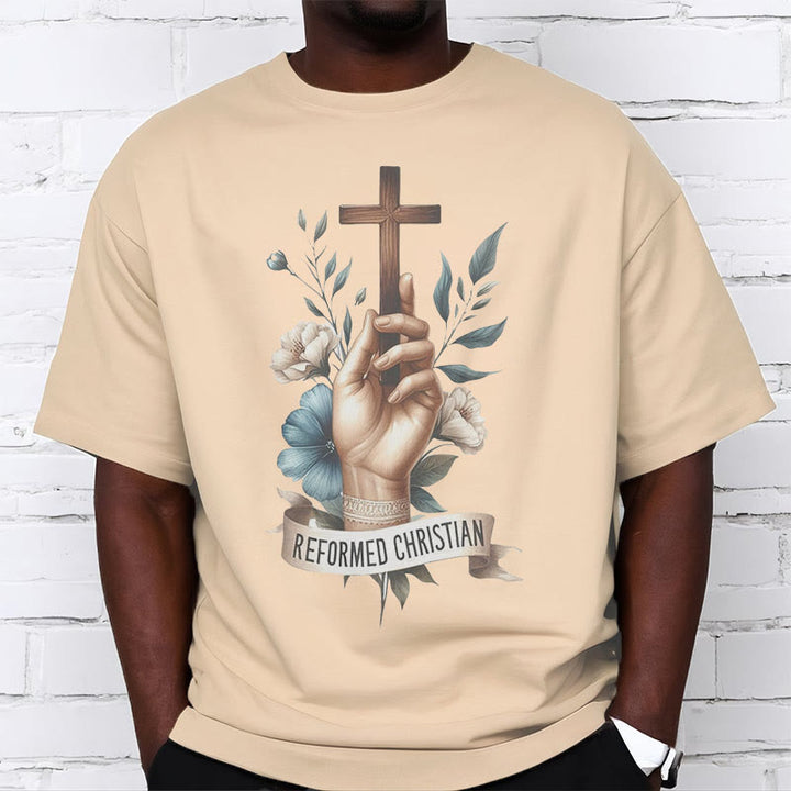 Christianartworkshop Classic Style A Devout Hand Holding the Cross Short Sleeve Washed T-shirt