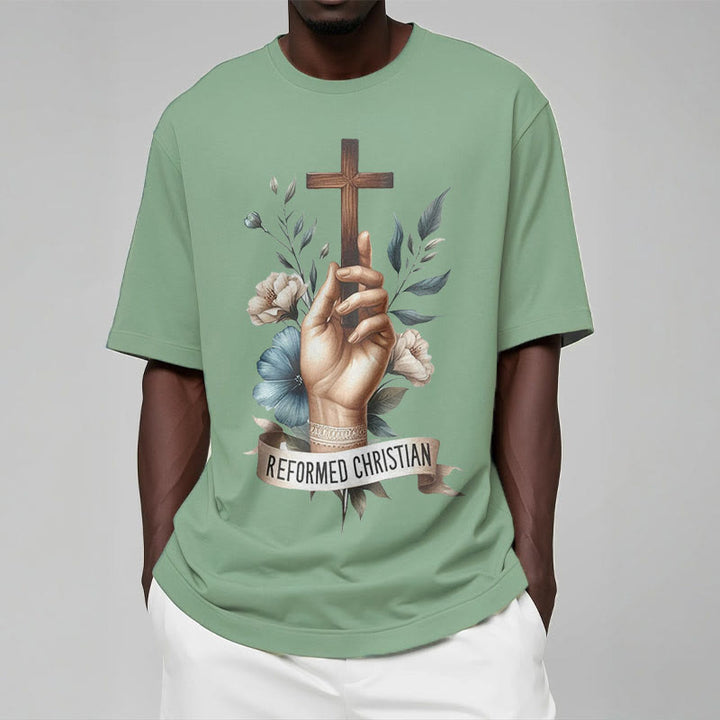 Christianartworkshop Classic Style A Devout Hand Holding the Cross Short Sleeve Washed T-shirt