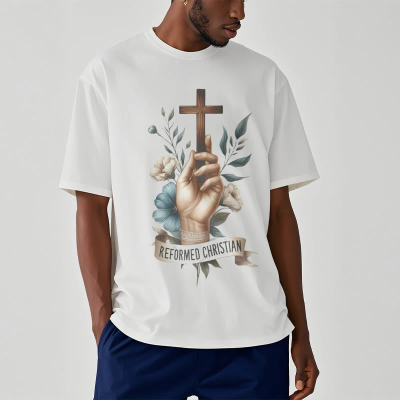 Christianartworkshop Classic Style A Devout Hand Holding the Cross Short Sleeve Washed T-shirt