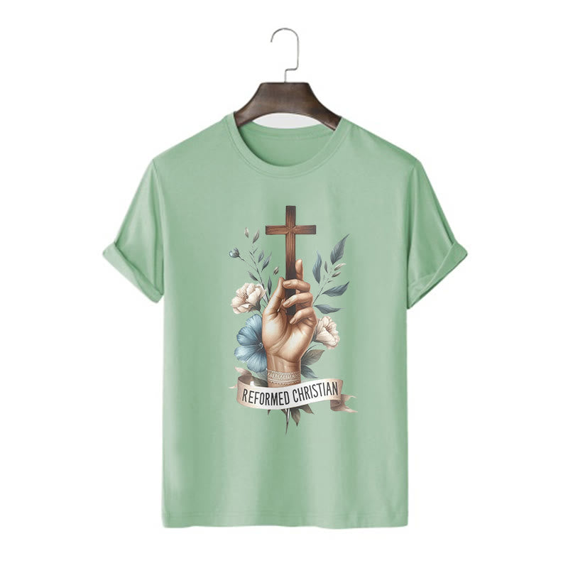 Christianartworkshop Classic Style A Devout Hand Holding the Cross Short Sleeve Washed T-shirt