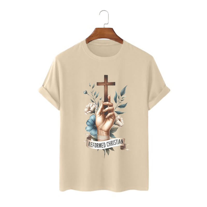 Christianartworkshop Classic Style A Devout Hand Holding the Cross Short Sleeve Washed T-shirt