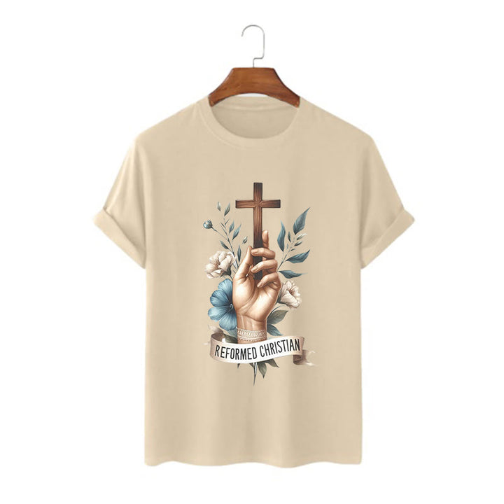 Christianartworkshop Classic Style A Devout Hand Holding the Cross Short Sleeve Washed T-shirt