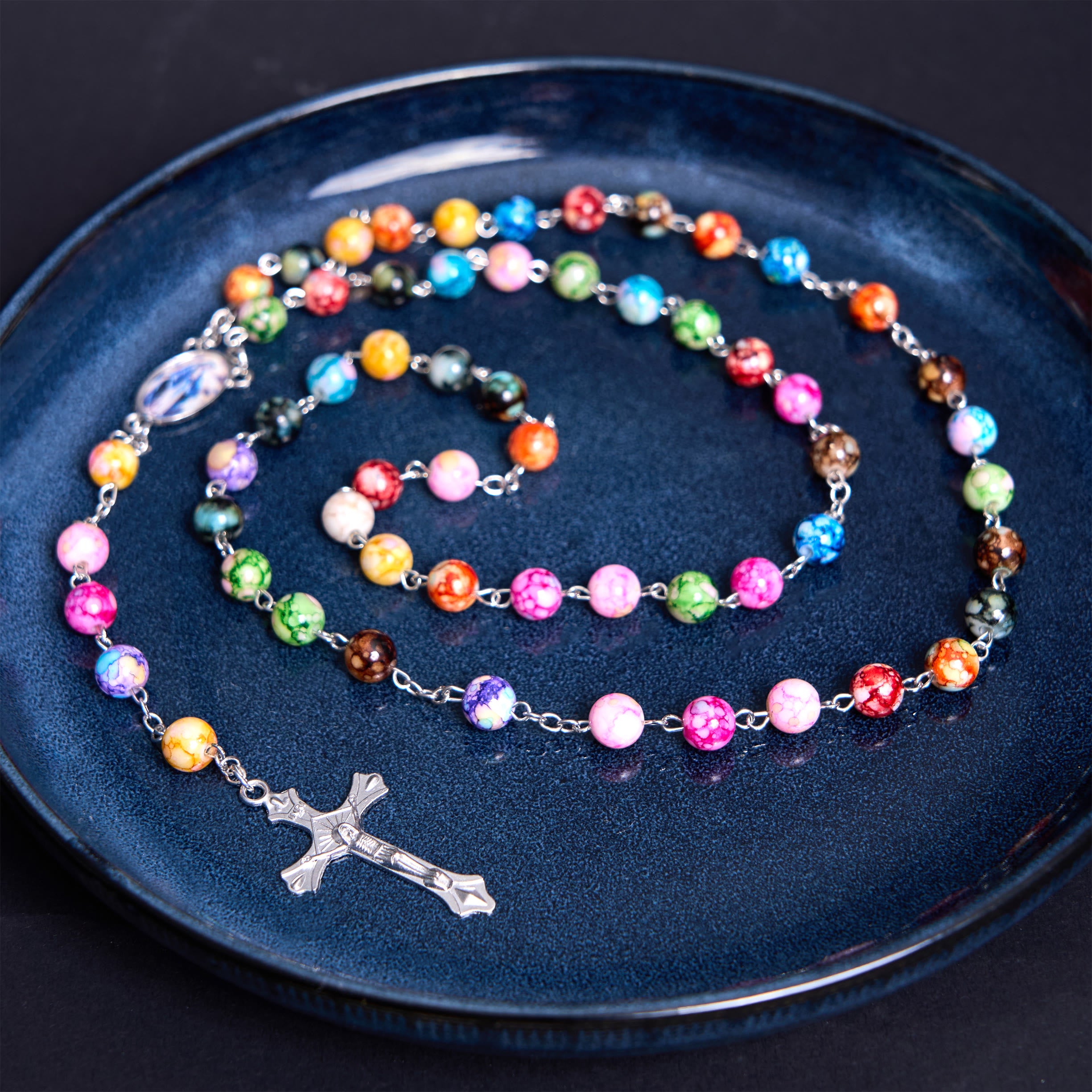 アクセサリー ruirui Multicolor 8mm Acrylic Rosary with Assumption of Our Lady Medal