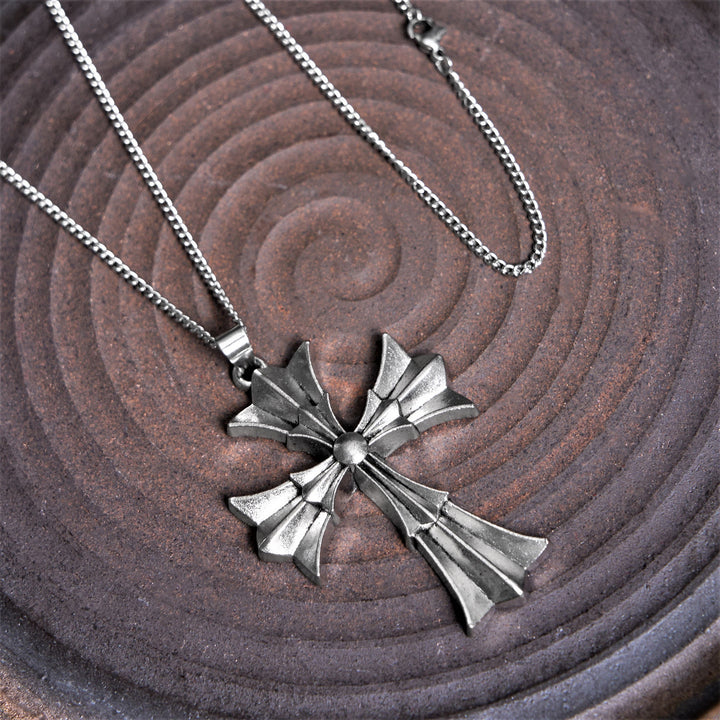 Christianartworkshop Retro Gothic Style Sculpted Rustic Knot Cross Alloy Pendant Necklace