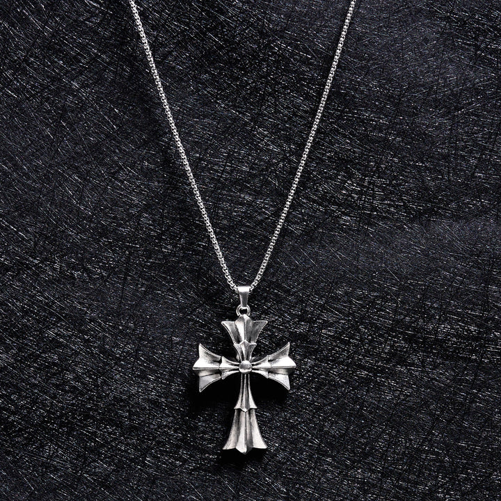 Christianartworkshop Retro Gothic Style Sculpted Rustic Knot Cross Alloy Pendant Necklace