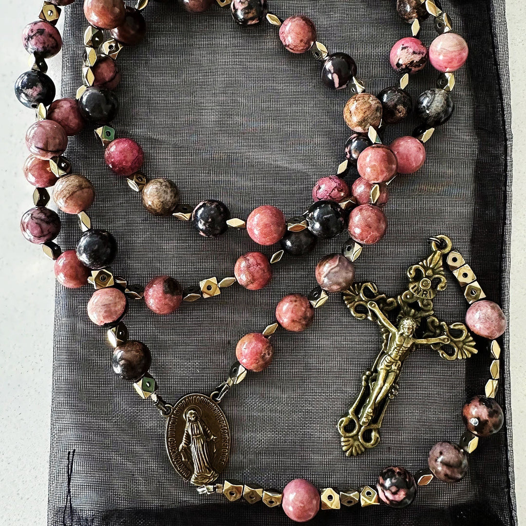 Christianartworkshop Miraculous Medal & Crucifix of 6 mm Round Multicolor Natural Black Line Rosary