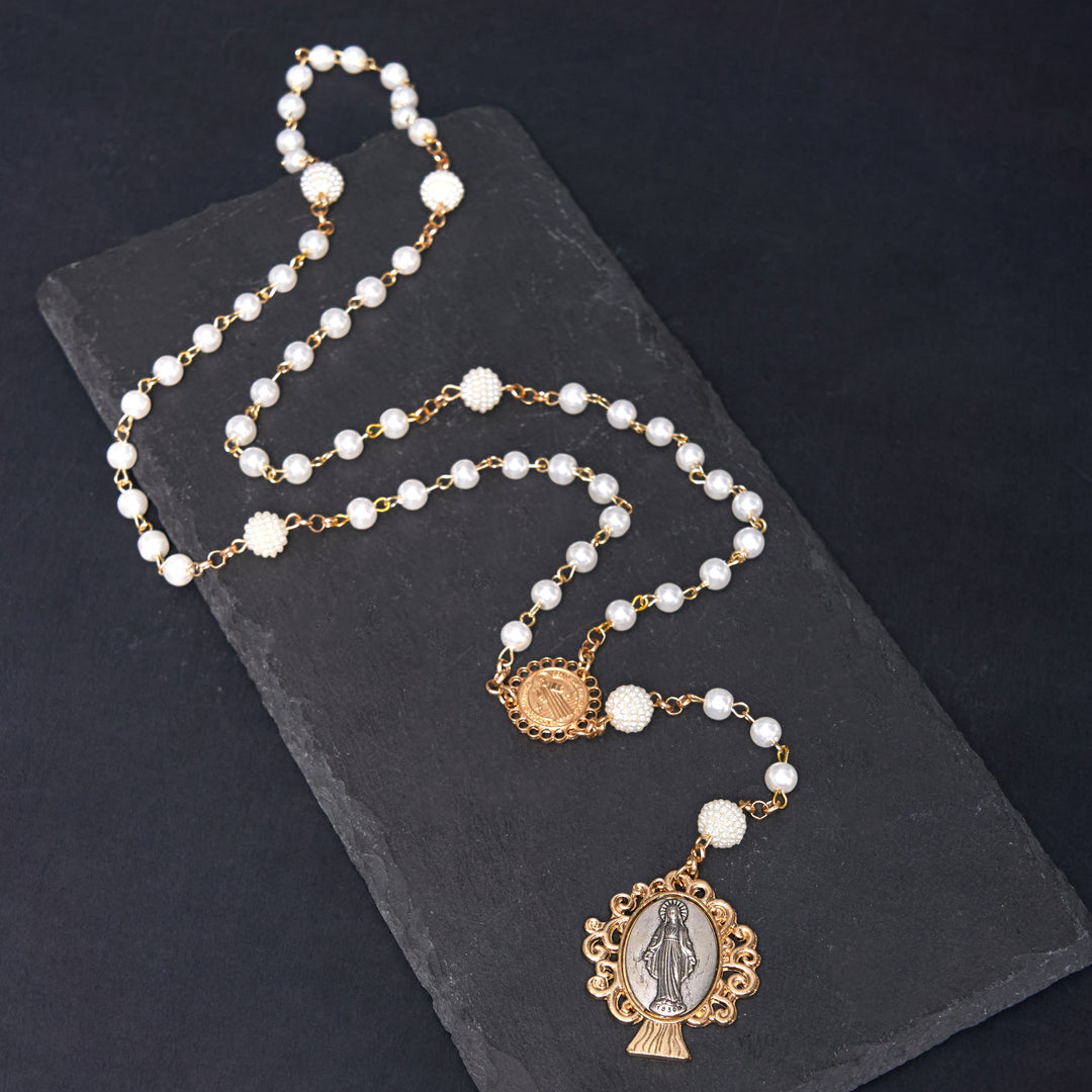 Christianartworkshop St. Benedict Medal & Miraculous Medal of 6*10 mm Round White Pearl Alloy Chain Rosary