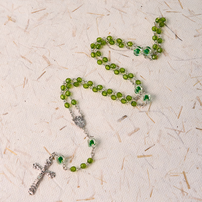 Christianartworkshop Assumption of Virgin Mary & Crucifix of 6 mm Polyhedron Green Crystal Alloy Chain Rosary