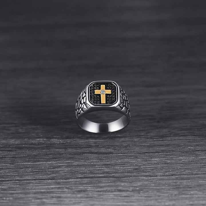 Christianartworkshop Classic Style Cracked Stone Pattern Cross Devine Faith Ring