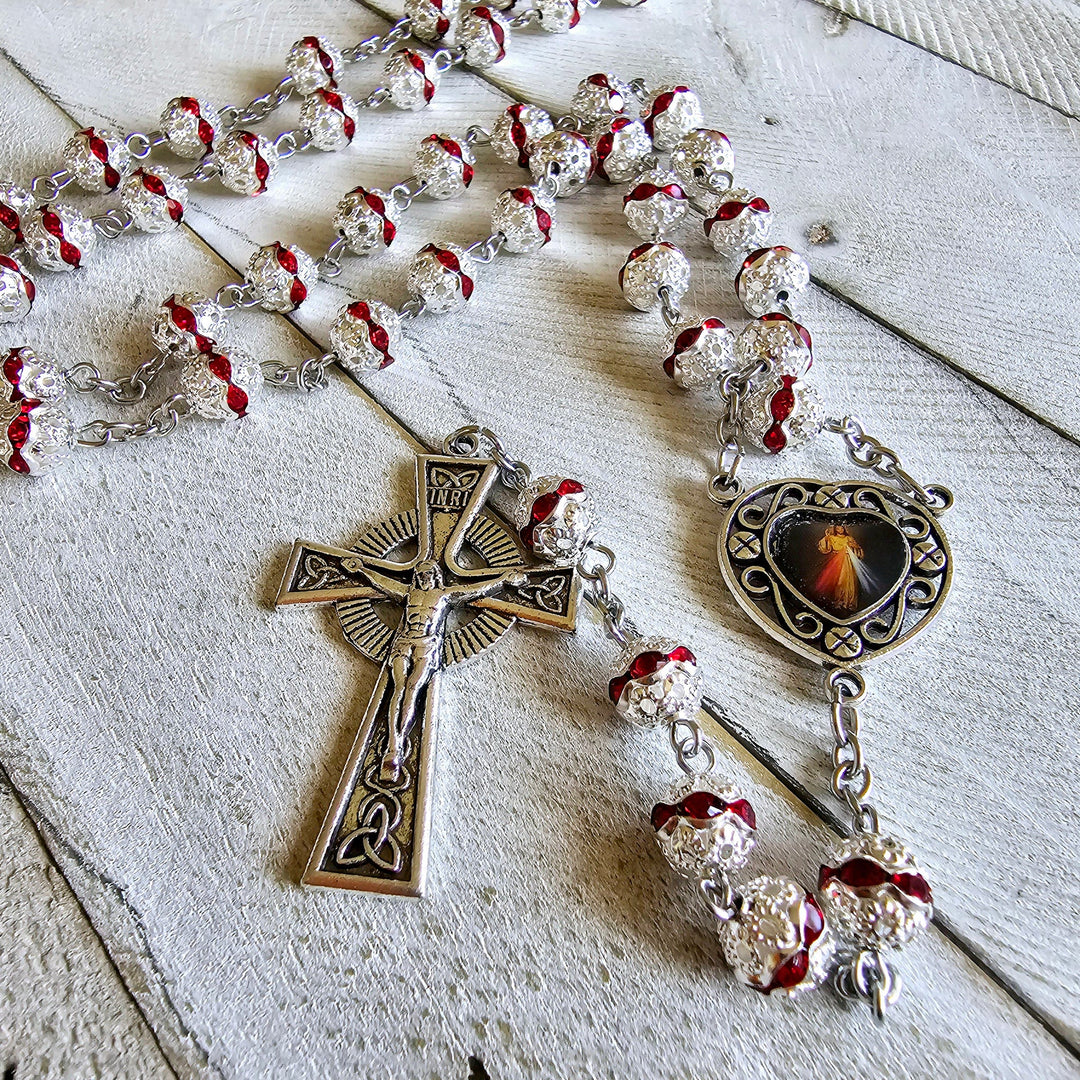 Christianartworkshop Divine Mercy & Crucifix of 8 mm Round Red Metal Alloy Chain Rosary