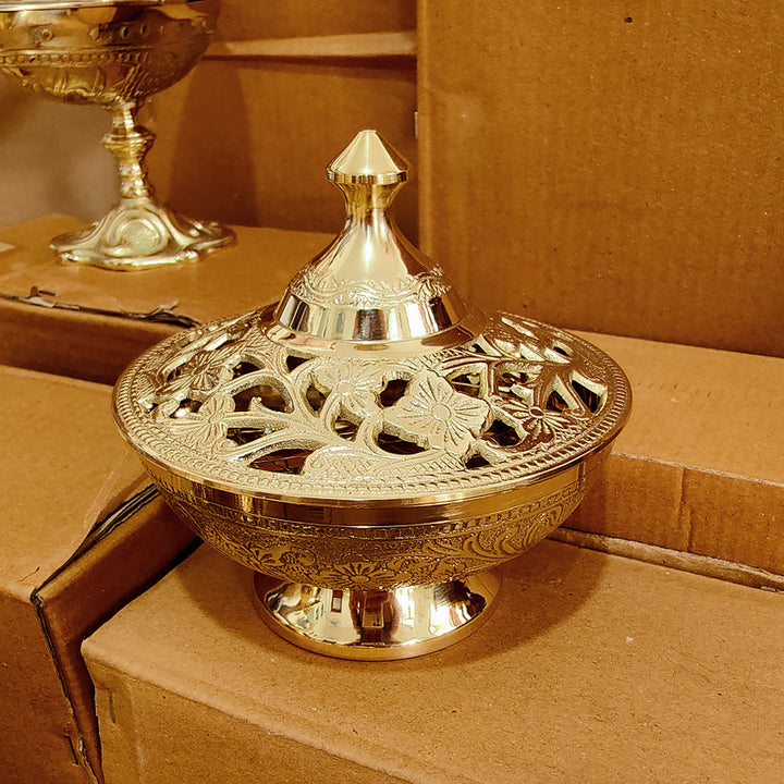 Christianartworkshop Elegant Golden Incense Burner: A Symbol of Reverence and Prayer