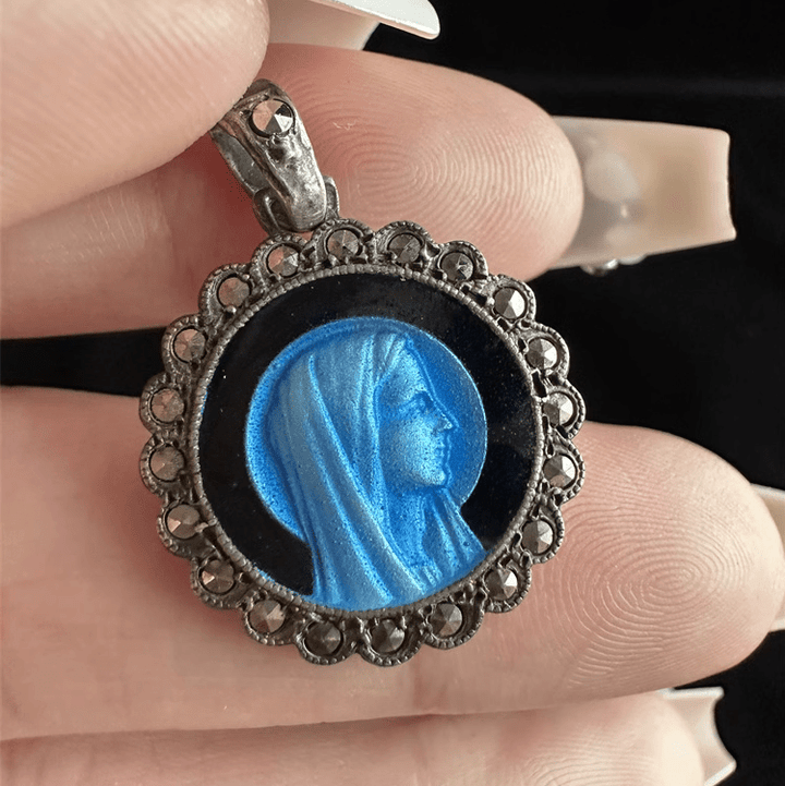 Christianartworkshop Virgin Mary Antique Silver Enamel Praying Medallion Necklace - A Charm of Devotion and Elegance