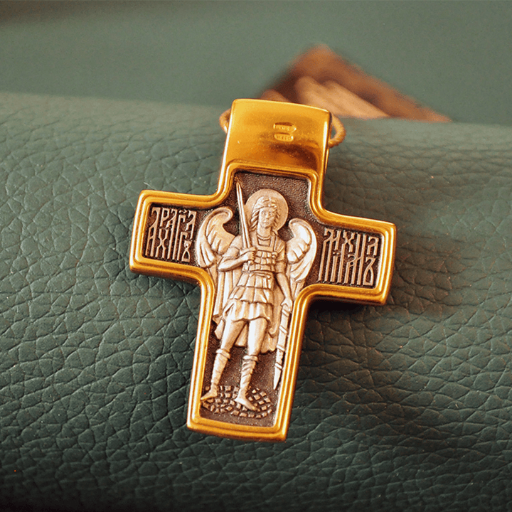 Christianartworkshop Two-Sided Gold-Tone Jesus&Saint Icon with St. Micheal Pendant Necklace