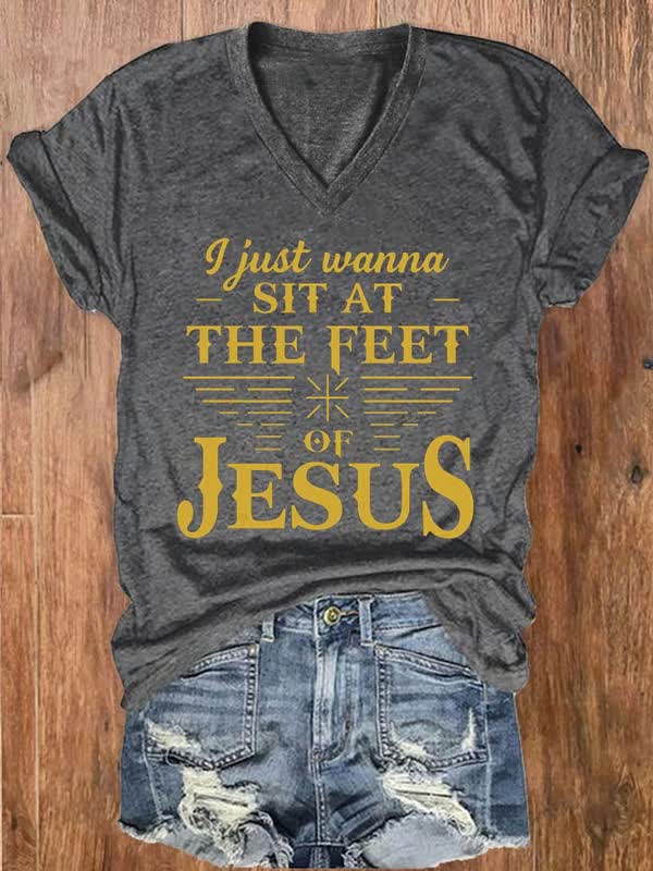 Christianartworkshop I Just Wanna Sit At The Feet of Jesus V-neck T-Shirt