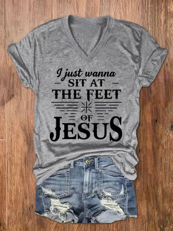 Christianartworkshop I Just Wanna Sit At The Feet of Jesus V-neck T-Shirt