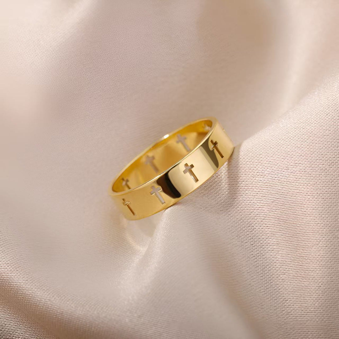 Christianartworkshop Divine Gold Cross Ring: A Simple Yet Deep Expression of Devotion