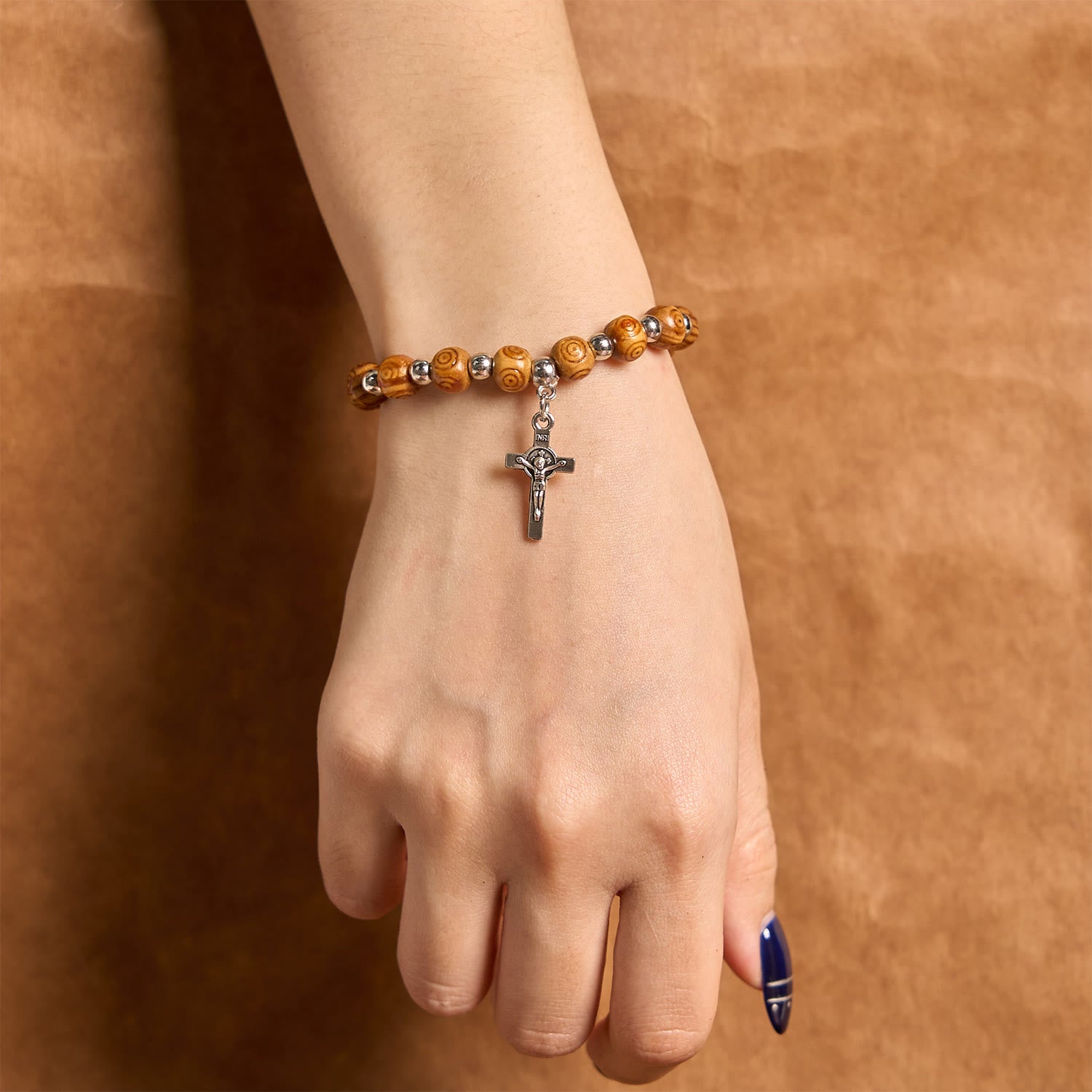 Christianartworkshop Jesus Icon Crucifix Rose Bracelet: Handmade