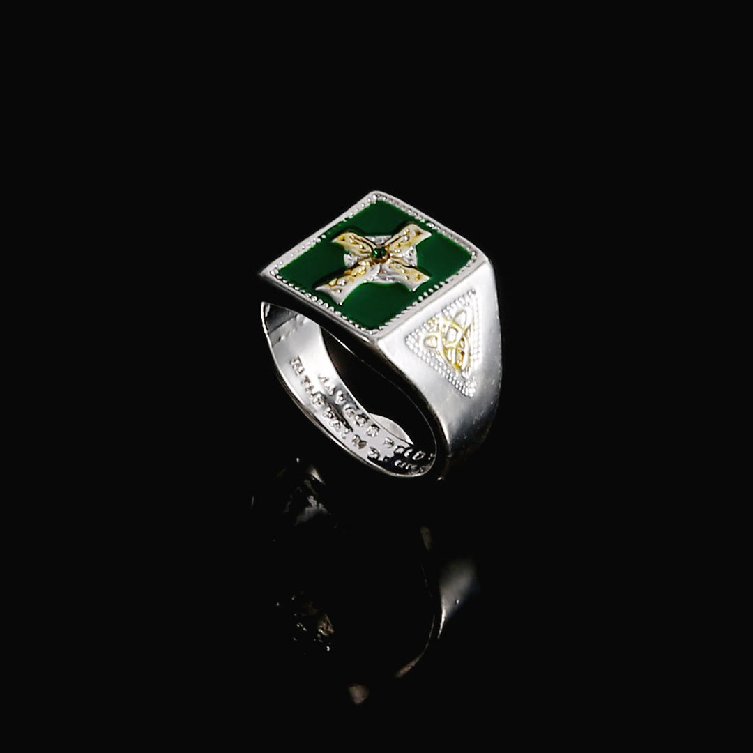 Christianartworkshop Vintage & Classic Crucifix Irish Celtic Blessing Ring: A Symbol of Elegance