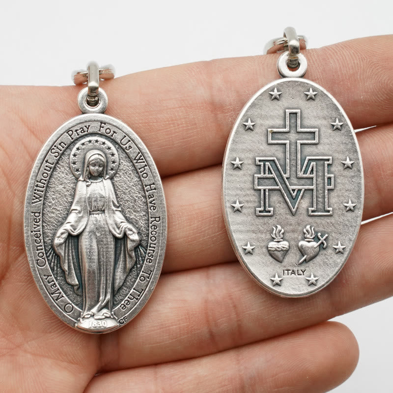 Christianartworkshop Classic Hand-Carved Mary Miraculous Medal Keychain: Graceful Sign of Devotional Faith