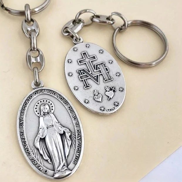 Christianartworkshop Classic Hand-Carved Mary Miraculous Medal Keychain: Graceful Sign of Devotional Faith