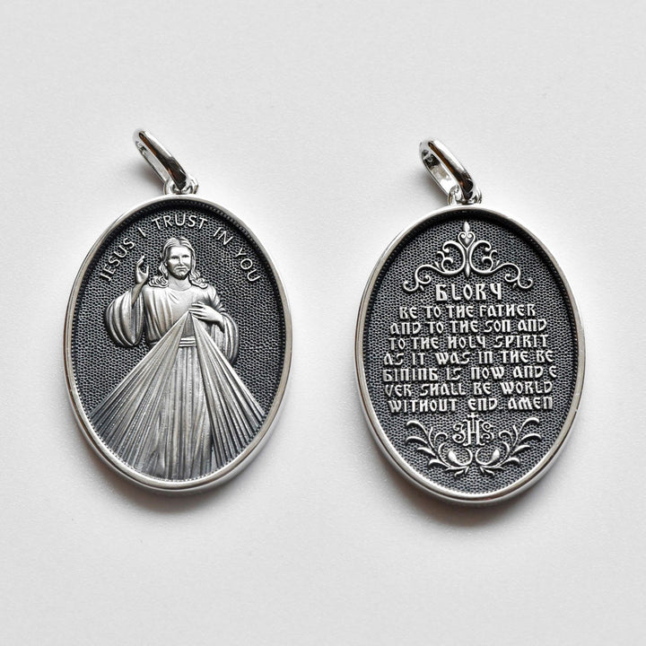 Christianartworkshop Antique Style Sterling Silver Antique Divine Mercy Jesus Oval Medal Necklace - Jesus - image 1