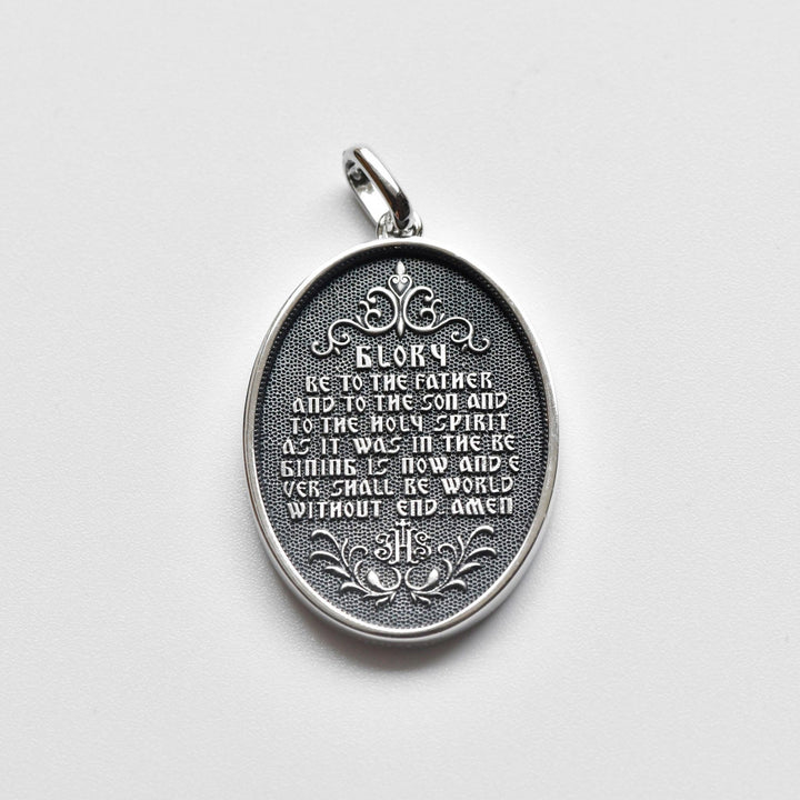 Christianartworkshop Antique Style Sterling Silver Antique Divine Mercy Jesus Oval Medal Necklace - image 4