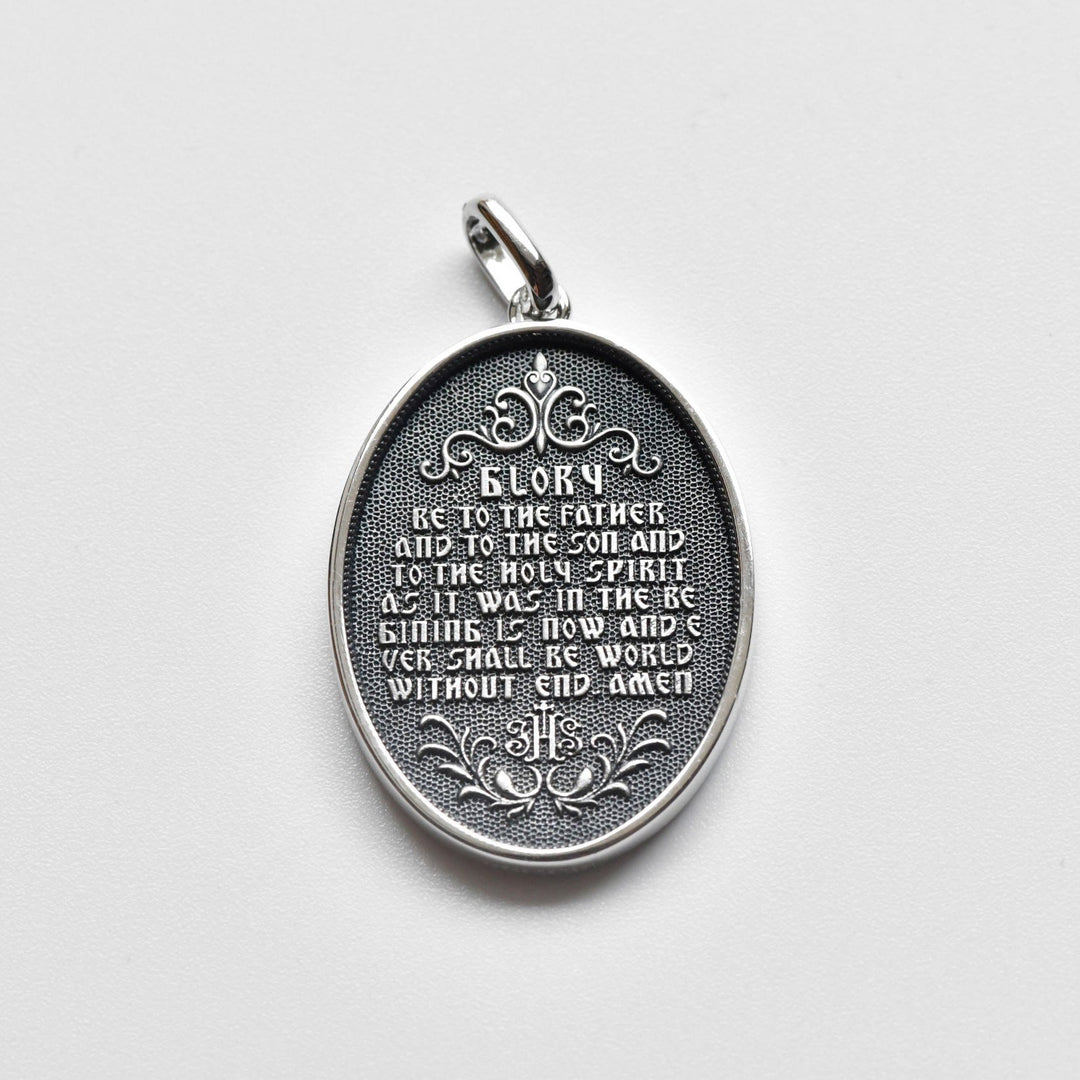 Christianartworkshop Antique Style Sterling Silver Antique Divine Mercy Jesus Oval Medal Necklace - image 3