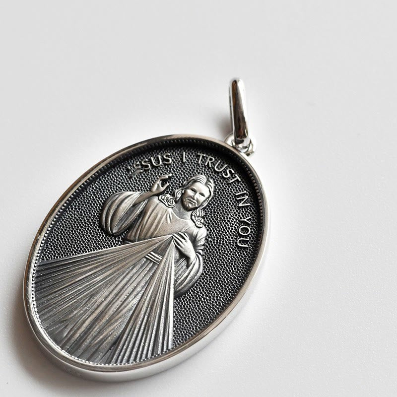 Christianartworkshop Antique Style Sterling Silver Antique Divine Mercy Jesus Oval Medal Necklace - image 5