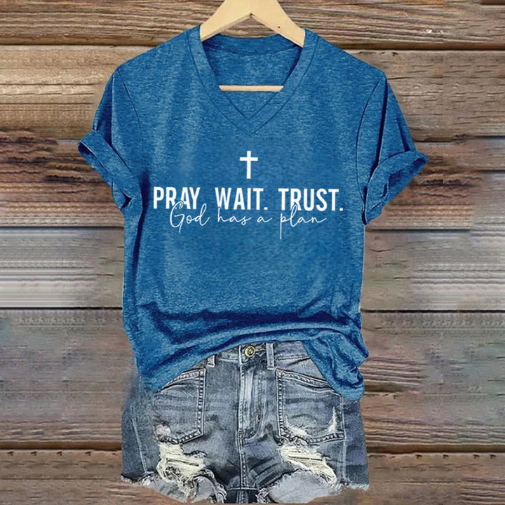 Christianartworkshop Women's Pray Wait Trust God Has a Plan V-Neck T-shirt - Blue - 4XL - image 1