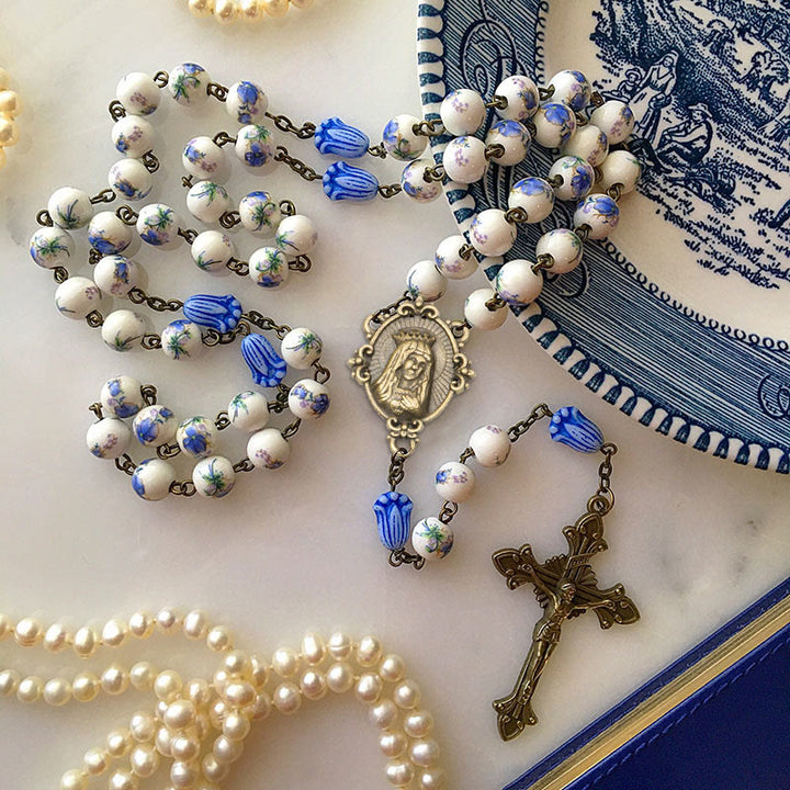 Christianartworkshop Miraculous Medal & Crucifix of 8 mm Round Floral Pink Ceramic Alloy Chain Rosary