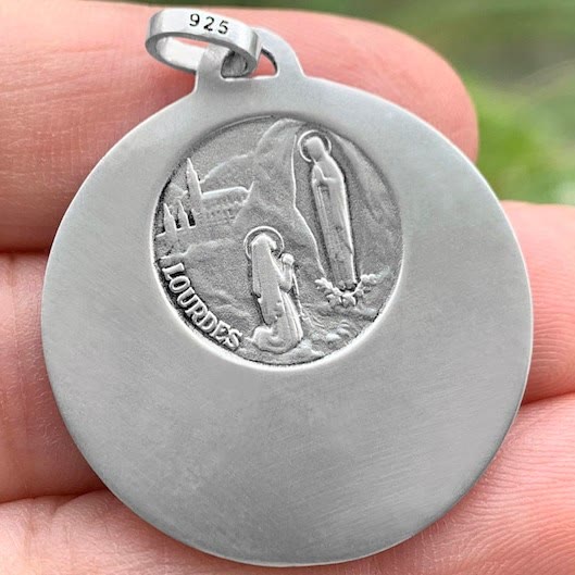 Christianartworkshop Graceful Virgin Mary Pendant Necklace in 925 Sterling Silver for Daily Devotion - image 7