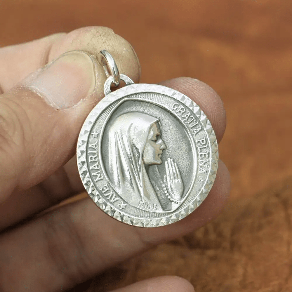 Christianartworkshop Graceful Virgin Mary Pendant Necklace in 925 Sterling Silver for Daily Devotion - image 5