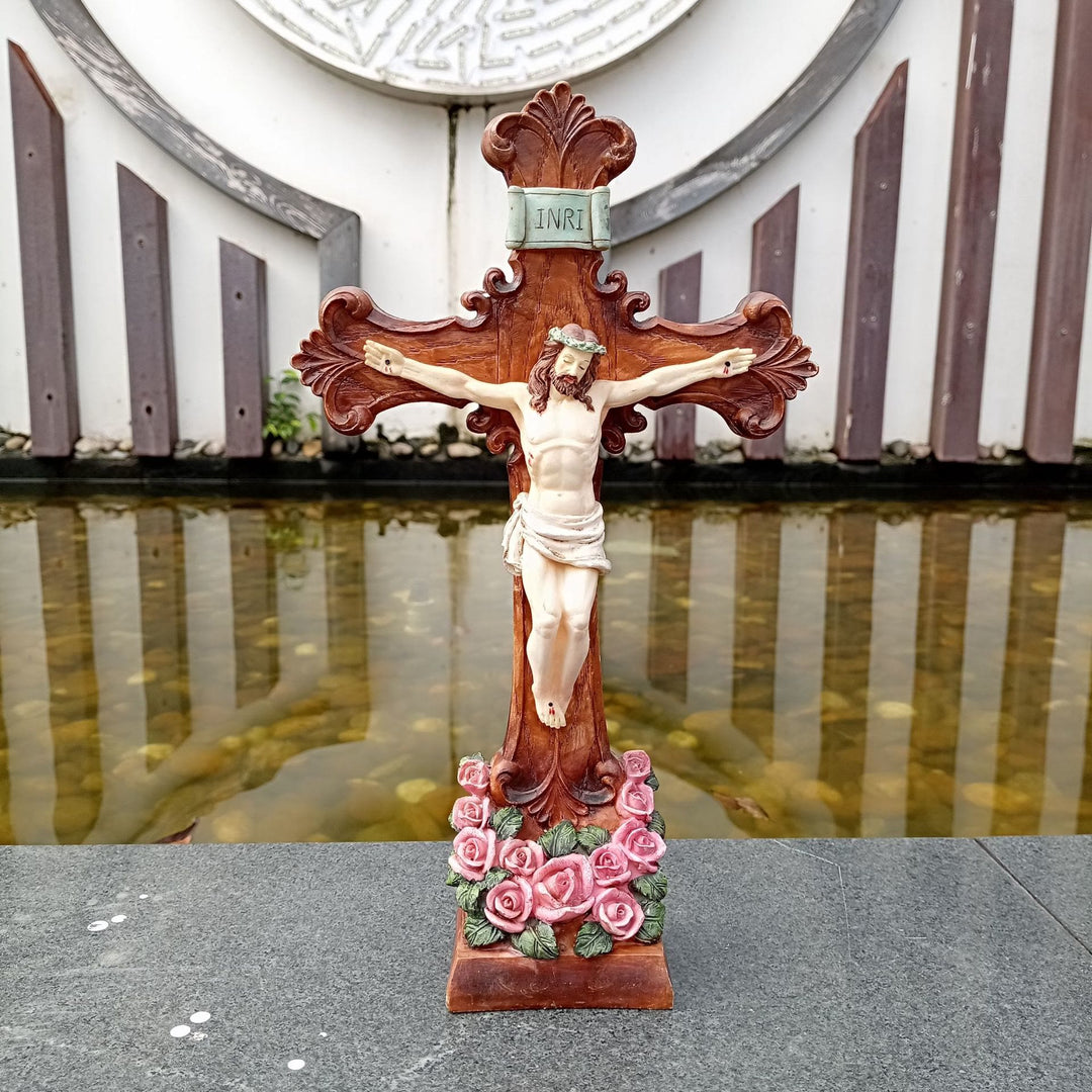 Christianartworkshop Classic INRI - Inscribed Crucifix Ornament: A Graceful Expression of Devout Belief - image 4