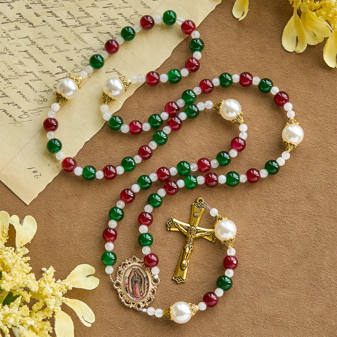 Christianartworkshop Holly Wreath Christmas Tricolor Beads Rosary: Celebrate the Holy Birth - Christmas Rosary - image 0