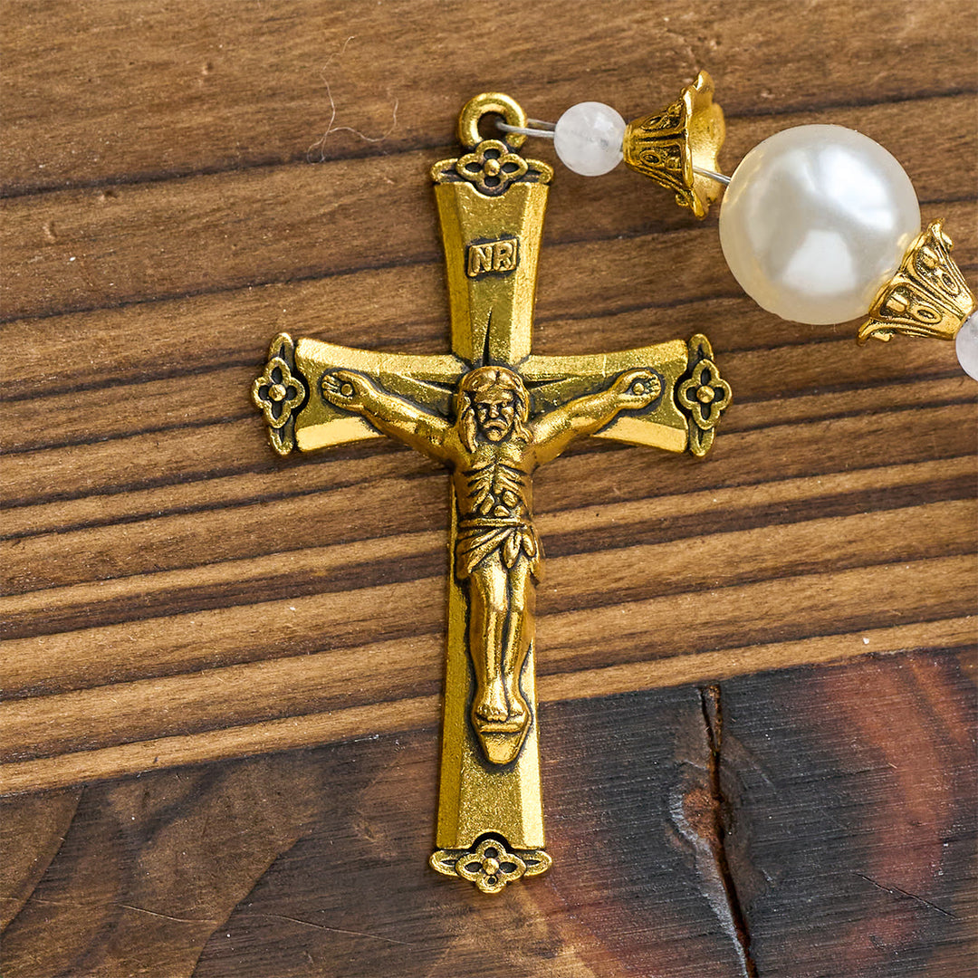 FREE Today: Holly Wreath Christmas Tricolor Beads Rosary: Celebrate the Holy Birth - image 9