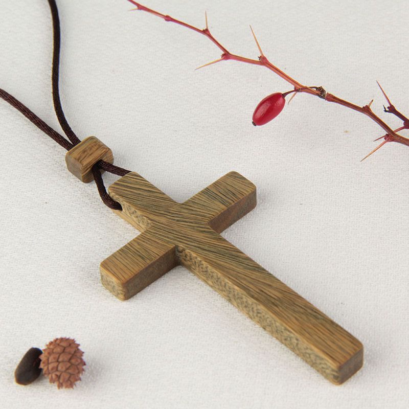 Christianartworkshop Red & Green Sandalwood Cross Necklace — Natural-Grain Symbol of Blessing - image 1