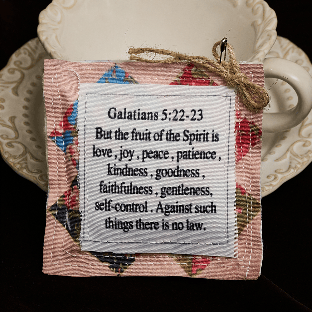 Christianartworkshop Scripture Prayer Pocket Token: Portable Companion of Grace - C - image 0