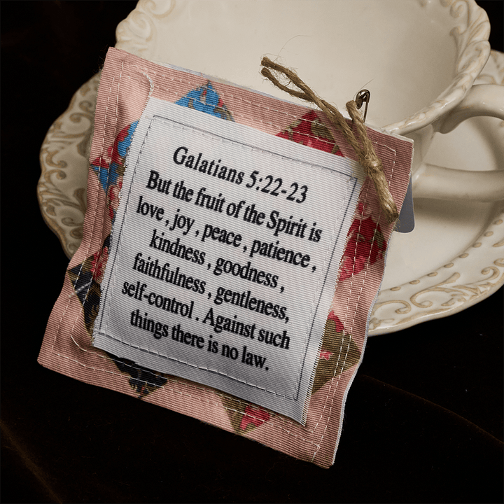 Christianartworkshop Scripture Prayer Pocket Token: Portable Companion of Grace - image 1