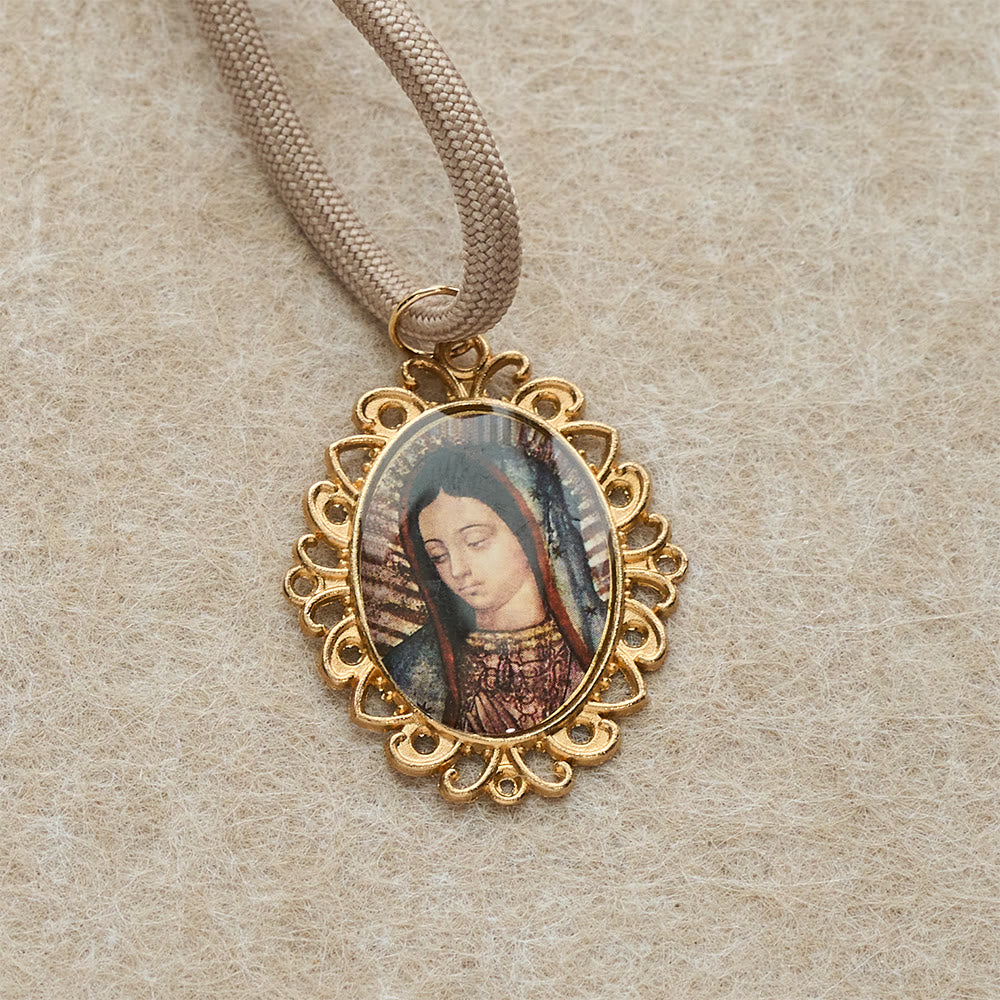 Christianartworkshop Our Lady Blessing Pocket Rosary with Crucifix: Tender Devotion for Daily Carry - image 6
