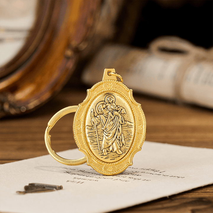 Christianartworkshop Intricately Carved Multicolor St. Christopher Keychain: Based Companion for Safe Travels - image 2