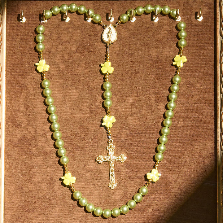 Christianartworkshop St. Patrick's Green Rosary with Lucky Ceramic Clover with Our Lady Center - image 2