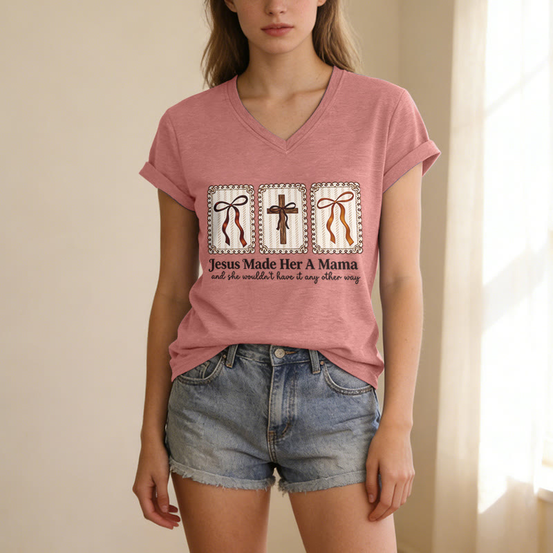 Christianartworkshop Jesus Made Her A Mama Casual V-neck T-shirt - image 11