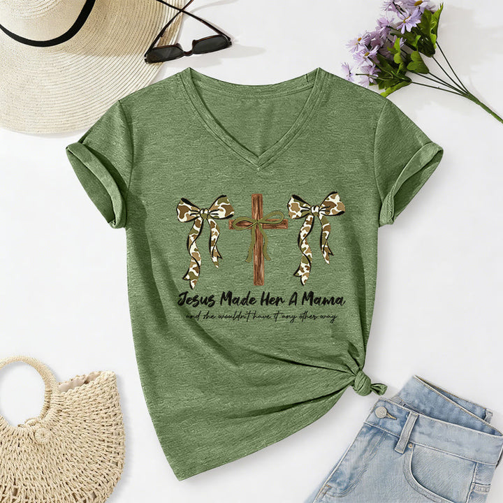 Christianartworkshop Jesus Made Her A Mama And She Wouldn't Have It Any Other Way Casual V-neck T-shirt - Olive Green - 2XL - image 2