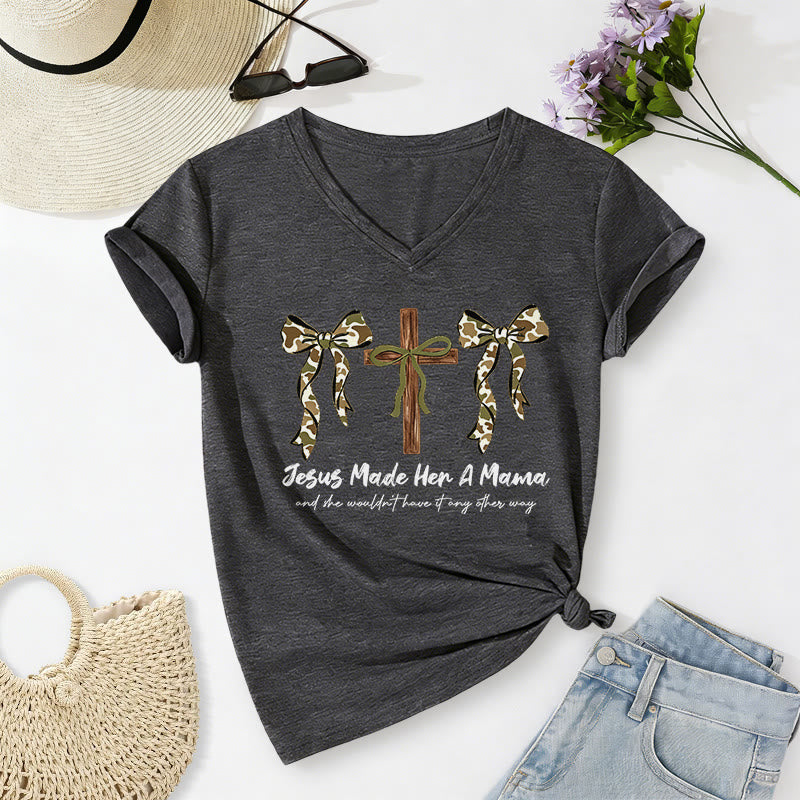 Christianartworkshop Jesus Made Her A Mama And She Wouldn't Have It Any Other Way Casual V-neck T-shirt - Dark Grey - 2XL - image 20