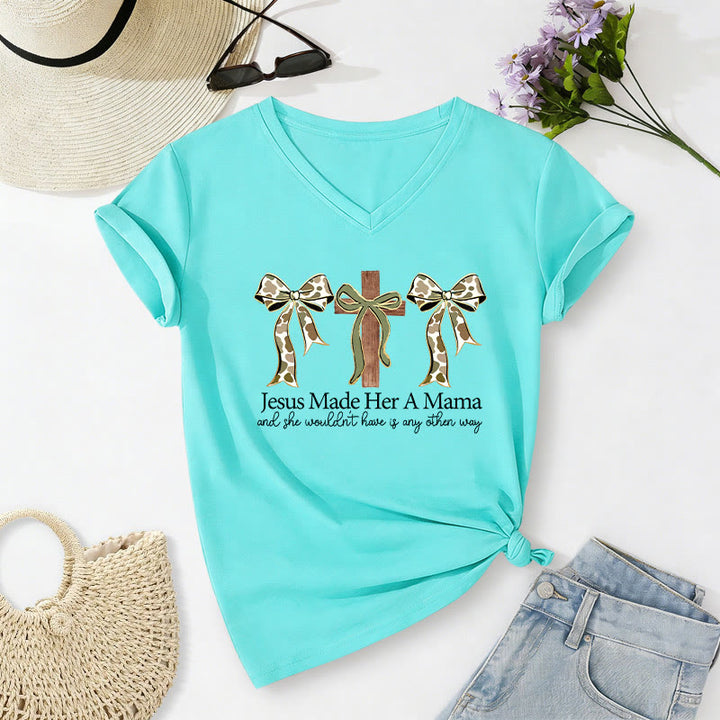 Christianartworkshop Jesus Made Her A Mama Cross Bow Casual V-neck T-shirt - Sky Blue - 2XL - image 8